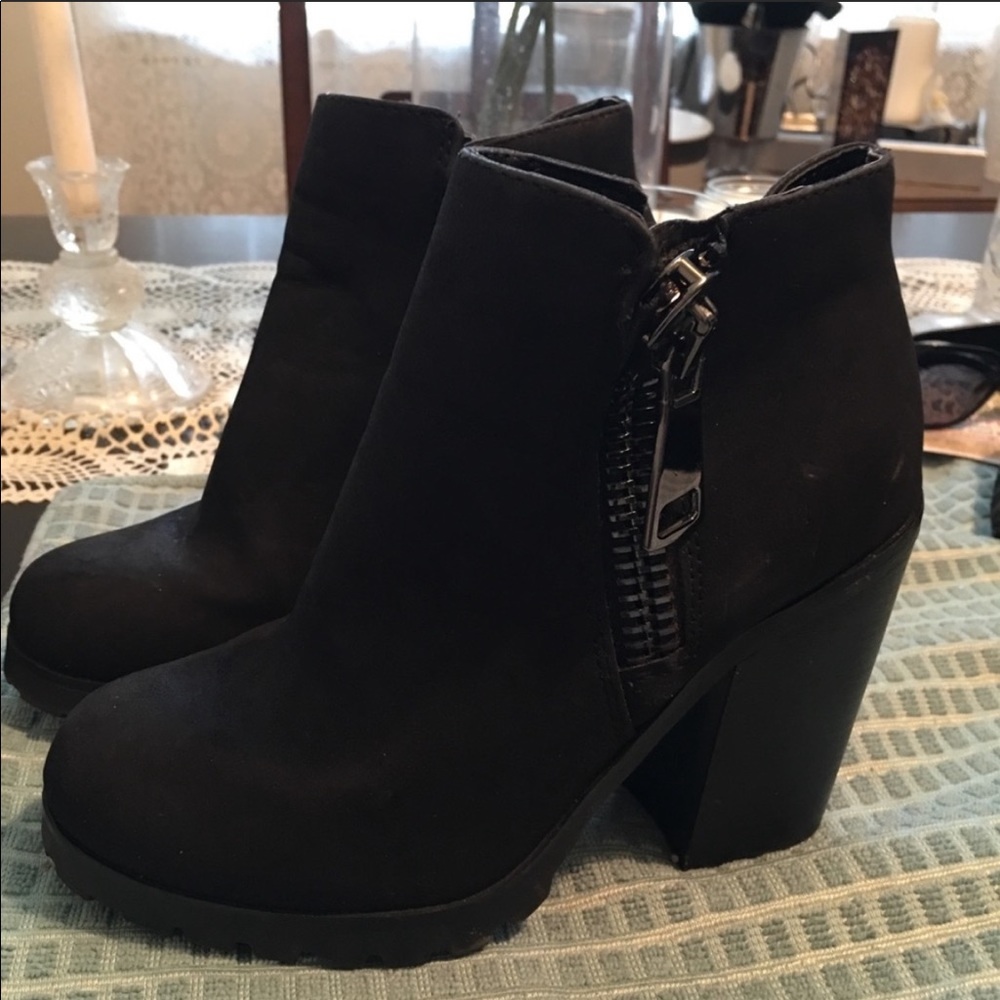 Ankle boots black leather